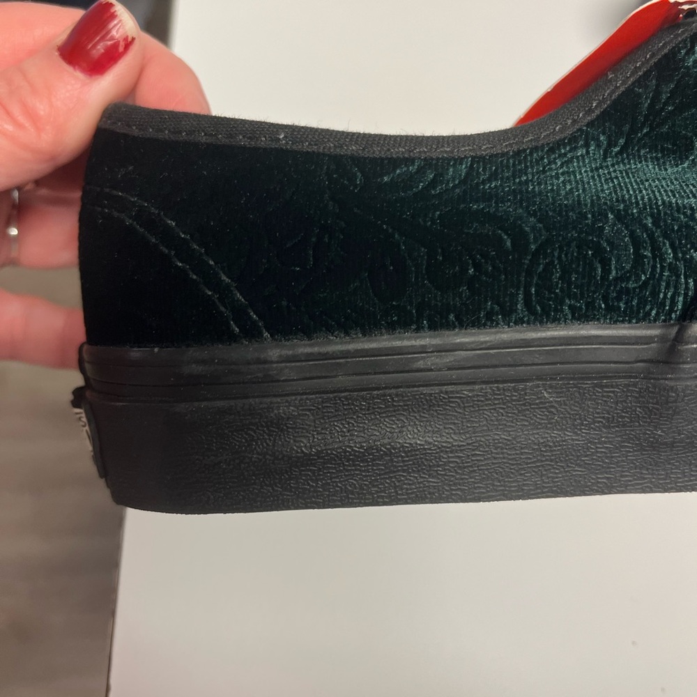 NWT Vans Velvet Jungle Green Sneakers - Picture 12 of 12
